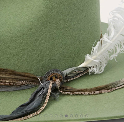 LAUREL HILL EUCALYPTUS