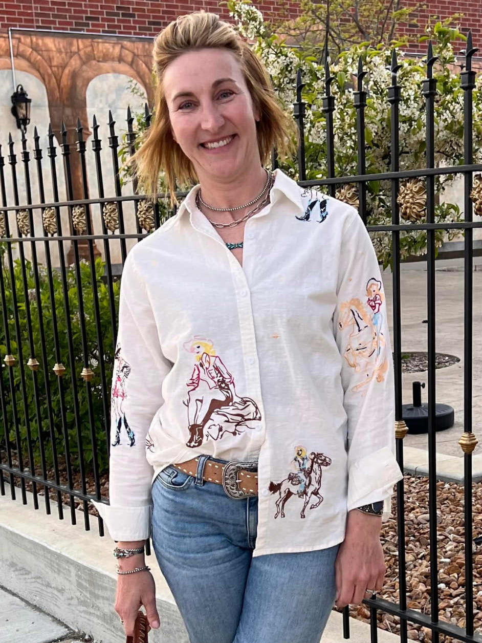 EMBROIDERED WESTERN COWGIRL BUTTON UP